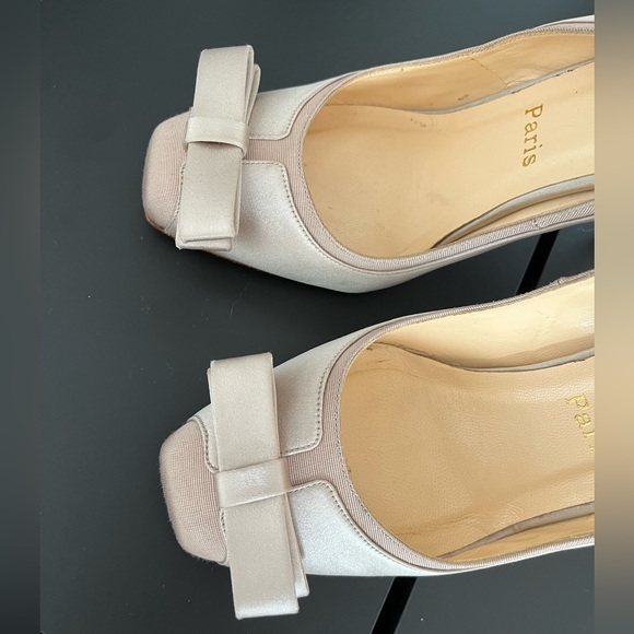 Louboutin Cassia Bow Slingbacks - Picture 2 of 11